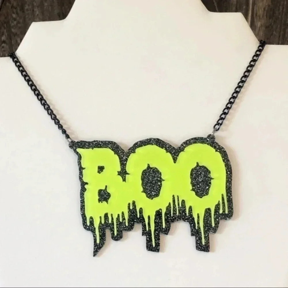 BOO Fun Funny Halloween Goth Horror Fan Necklace NWT